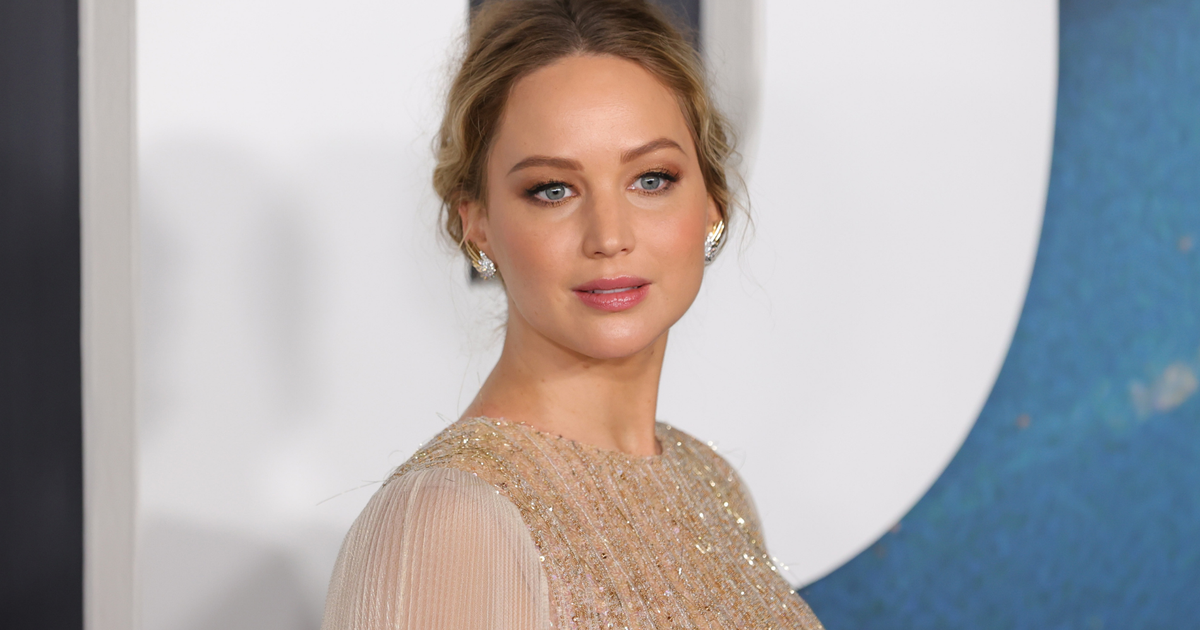 Jennifer Lawrence gave birth to her first child - Celebrity Gossip News