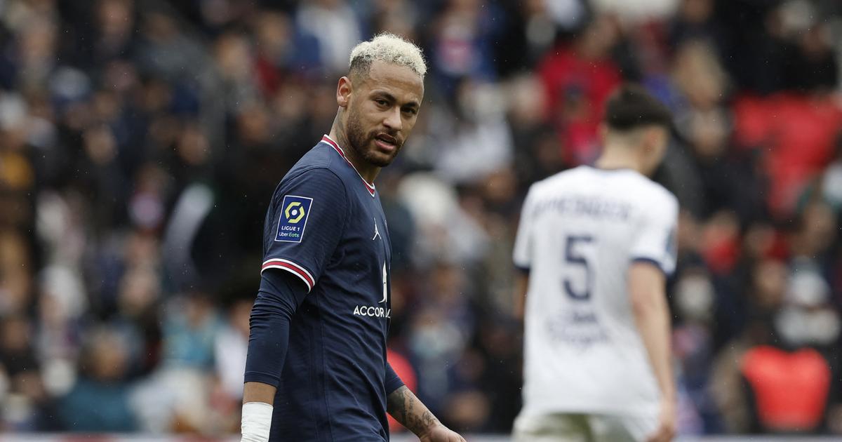 Neymar répond aux sifflets du Parc des Princes … par deux stories Instagram