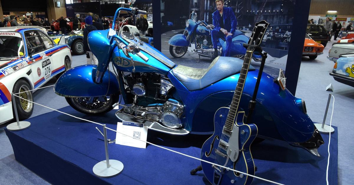A Johnny Hallyday Harley – Davidson sold for more than 470,000 euros