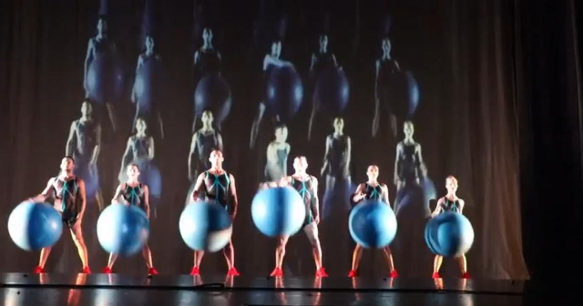 Momix is a great illusionary dance