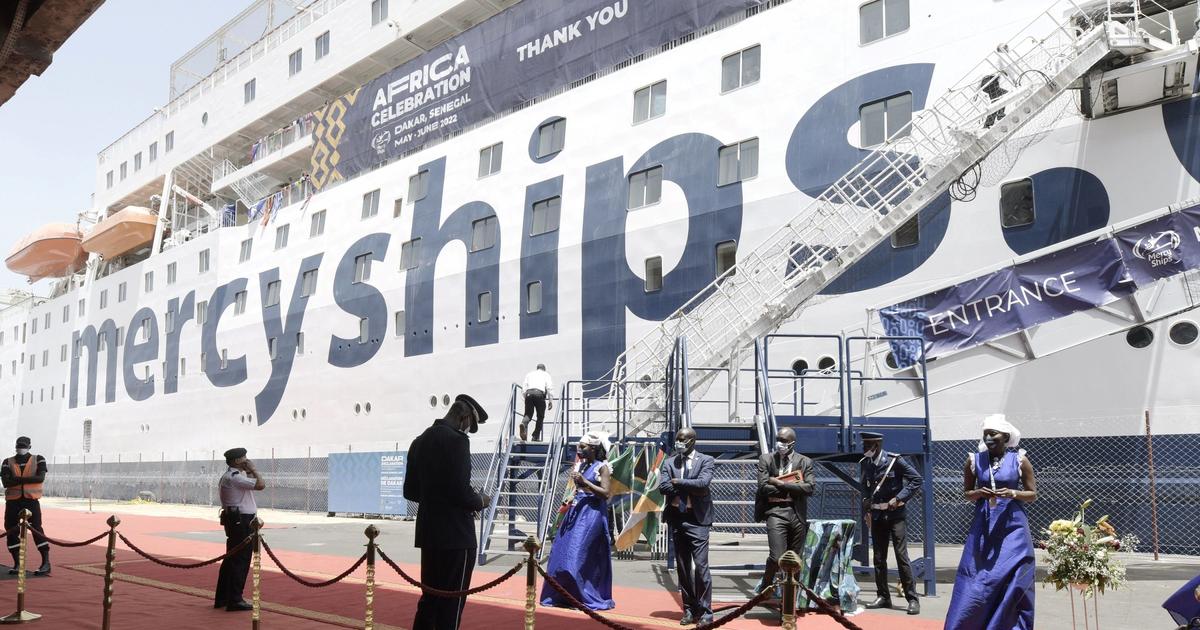 ‘S Werelds grootste civiele hospitaalschip debuteert in Dakar