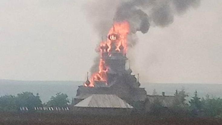 An Orthodox hermitage burnt down during the fighting in the Donbass