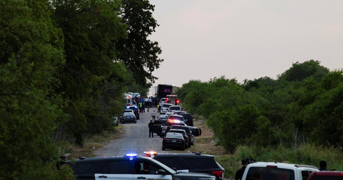Photo of Encuentran al menos 46 muertos en camión en Texas