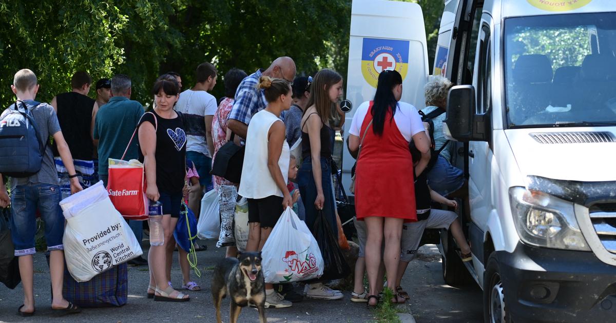 Guerre en Ukraine : l'évacuation de Sloviansk se poursuit, les Russes gagnent du terrain au Donbass