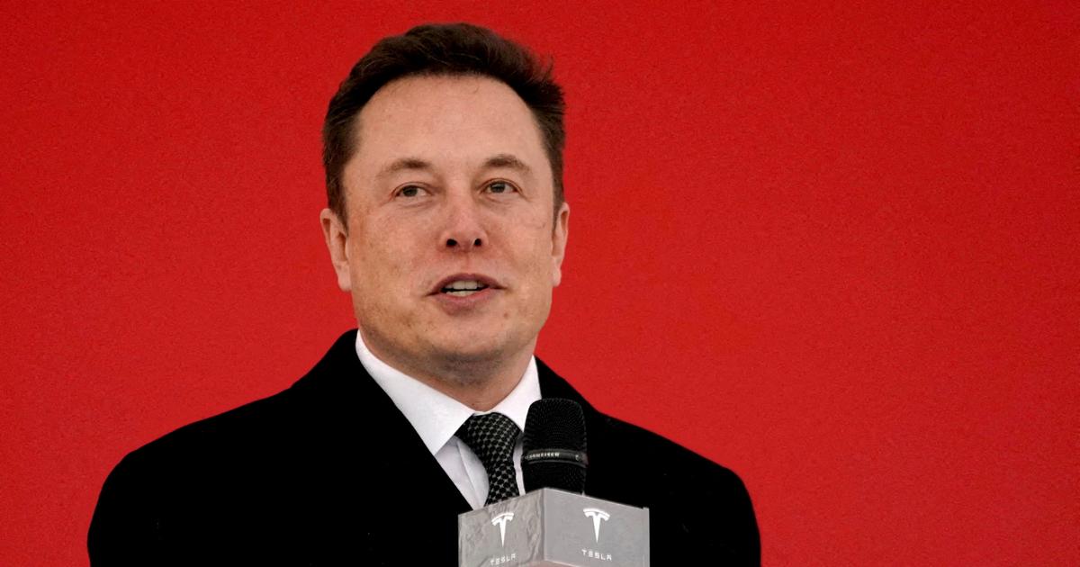 Elon Musk closes deal to acquire Twitter