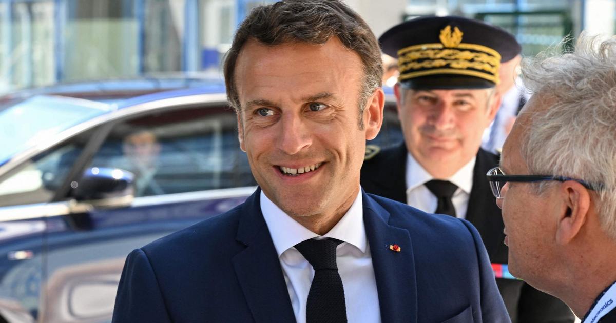Ca M'en Touche Une Sans Faire Bouger L'autre