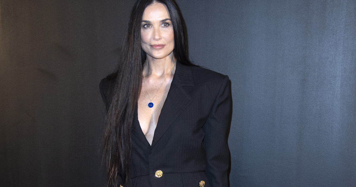 “Who says you can’t wear long hair as you get older?”  Demi Moore talks about her hairstyle