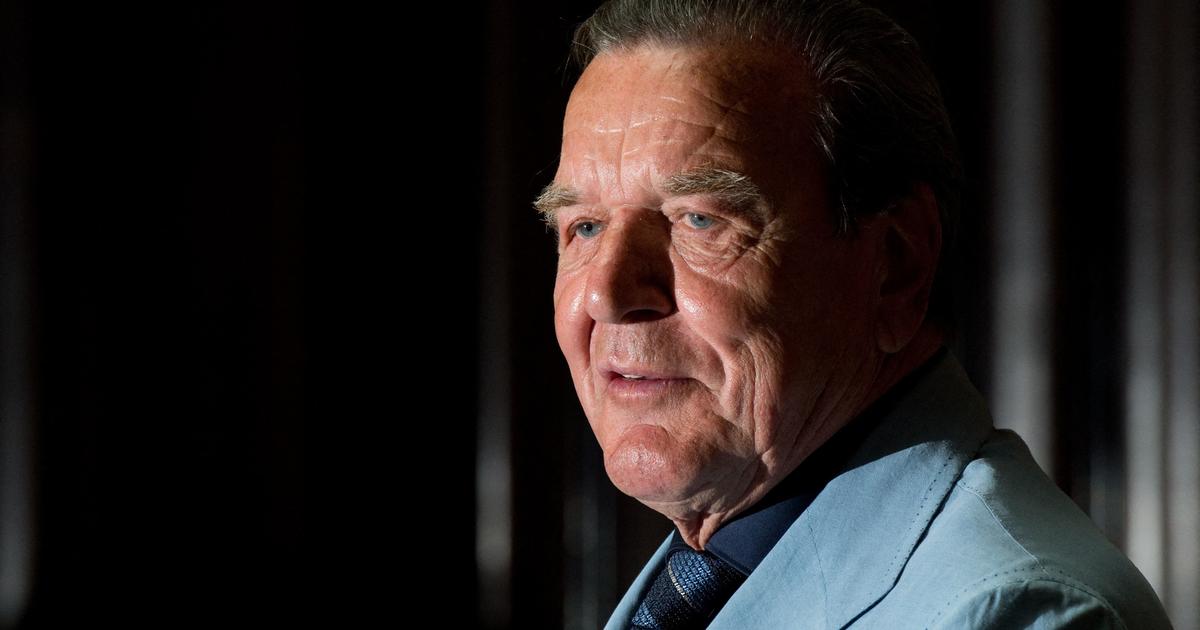 Allemagne : l'ex-chancelier Schröder, lié à Poutine, lance des poursuites contre le Bundestag