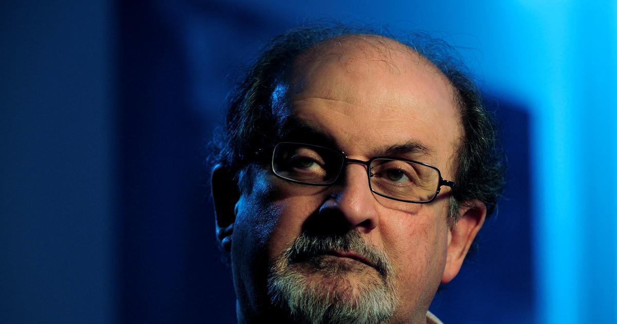 Attaque contre Salman Rushdie : les ventes de son livre Les Versets sataniques s'envolent