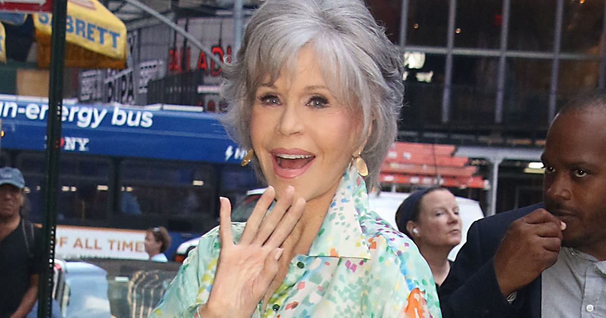 Jane Fonda dévoile son étonnante astuce de l'élastique pour lutter contre un chagrin d'amour