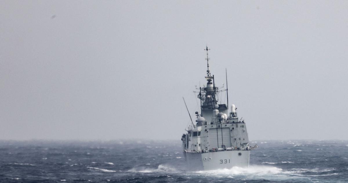 American and Canadian military ships cross the Taiwan Strait