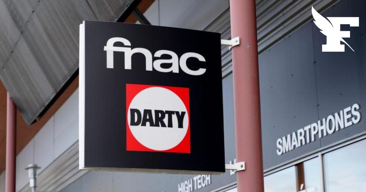 Fnac pulls game created by anti-fascist website after criticism