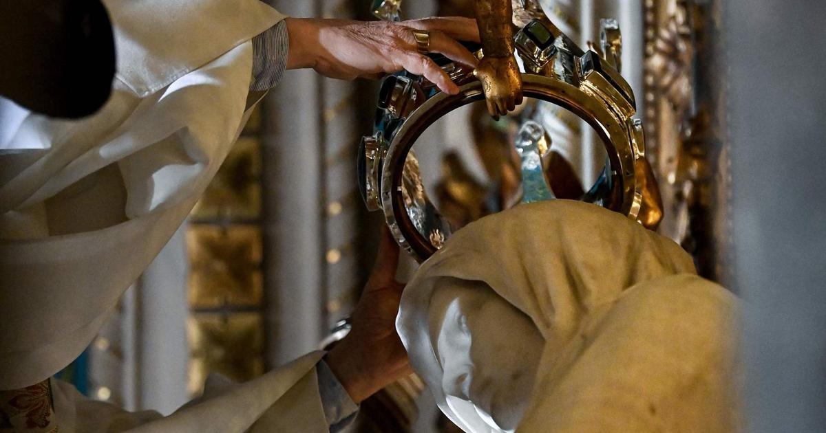 Lyon: la Vierge de Fourvière retrouve une couronne, cinq ans après un vol