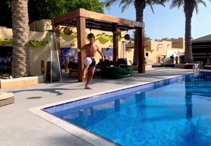 World Cup.  England’s Declan Rice and Jack Grealish prepare their quarter against the Blues … in the pool.