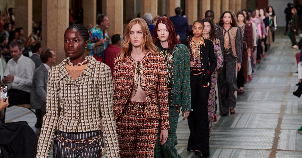 Historique : Chanel fait vibrer la mode avec son premier défilé en Afrique