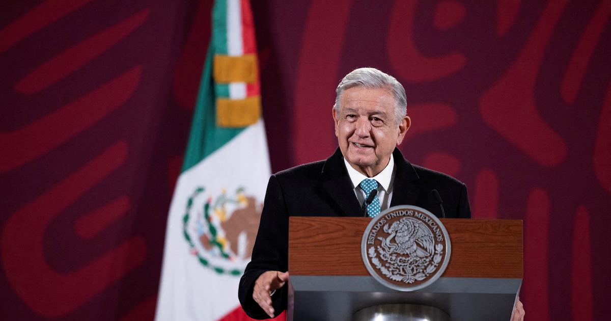 El presidente mexicano dice que las relaciones con España siguen «en espera»