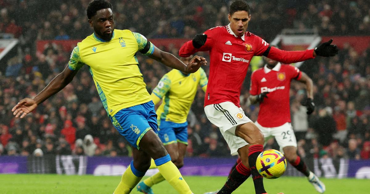 manchester united lost 3 2 to nottingham forest on saturday