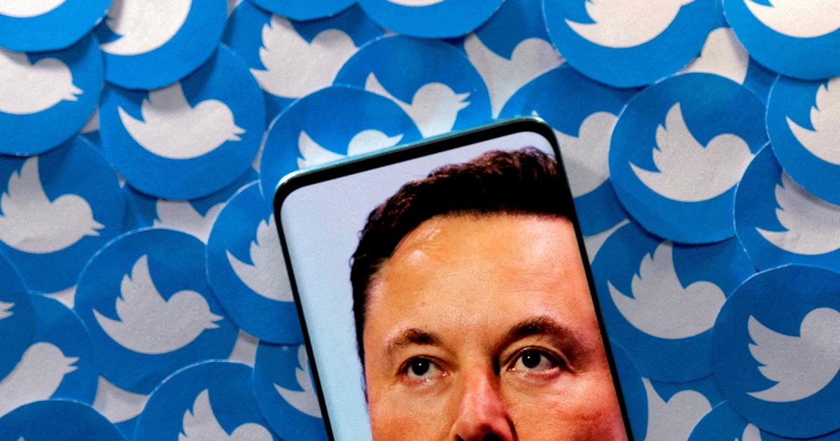 Pizza ovens and blue birds: Twitter is selling off furniture
