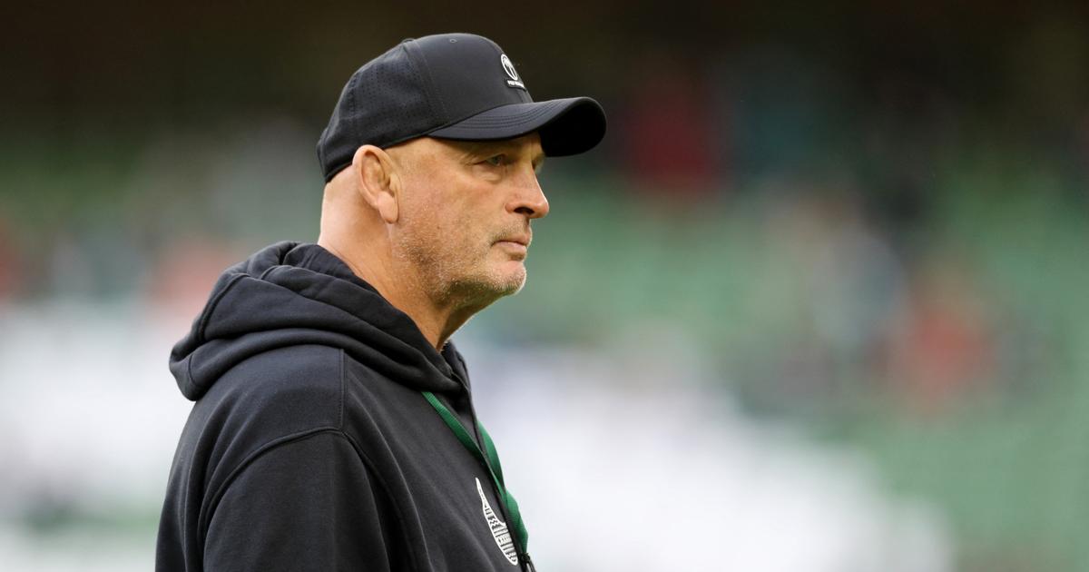 Fiji is losing coach Vern Cotter, who resigned seven months before the World Cup