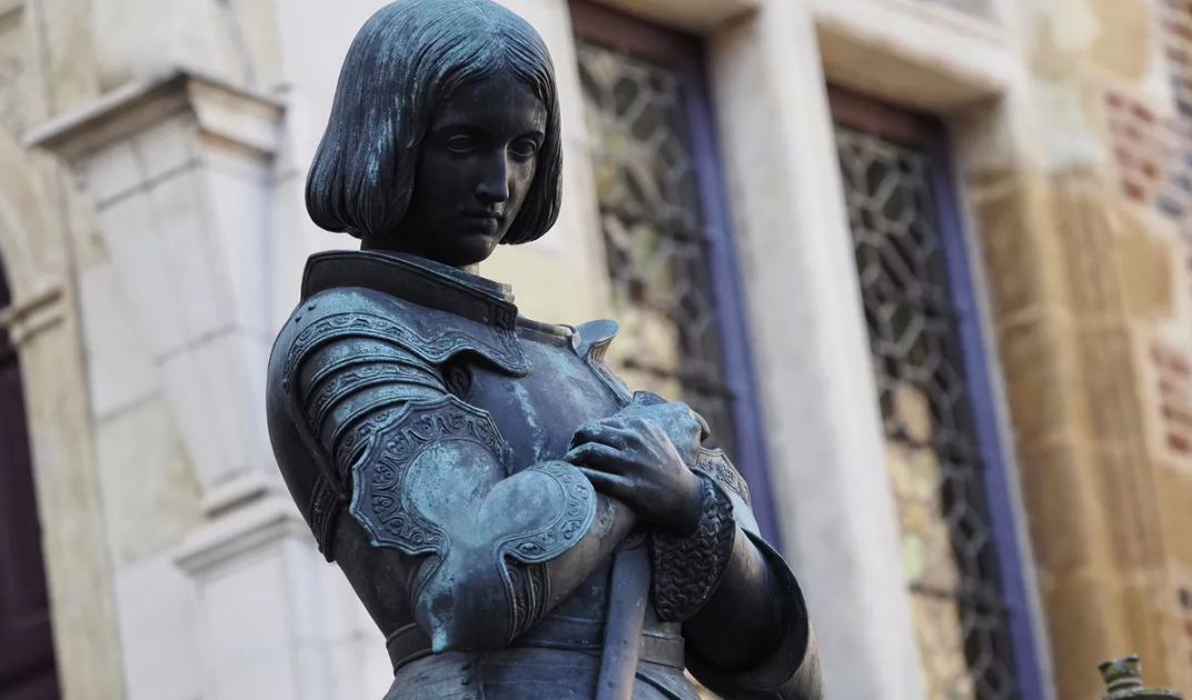 «Jeanne d'Arc, déboulonnée par ignorance»