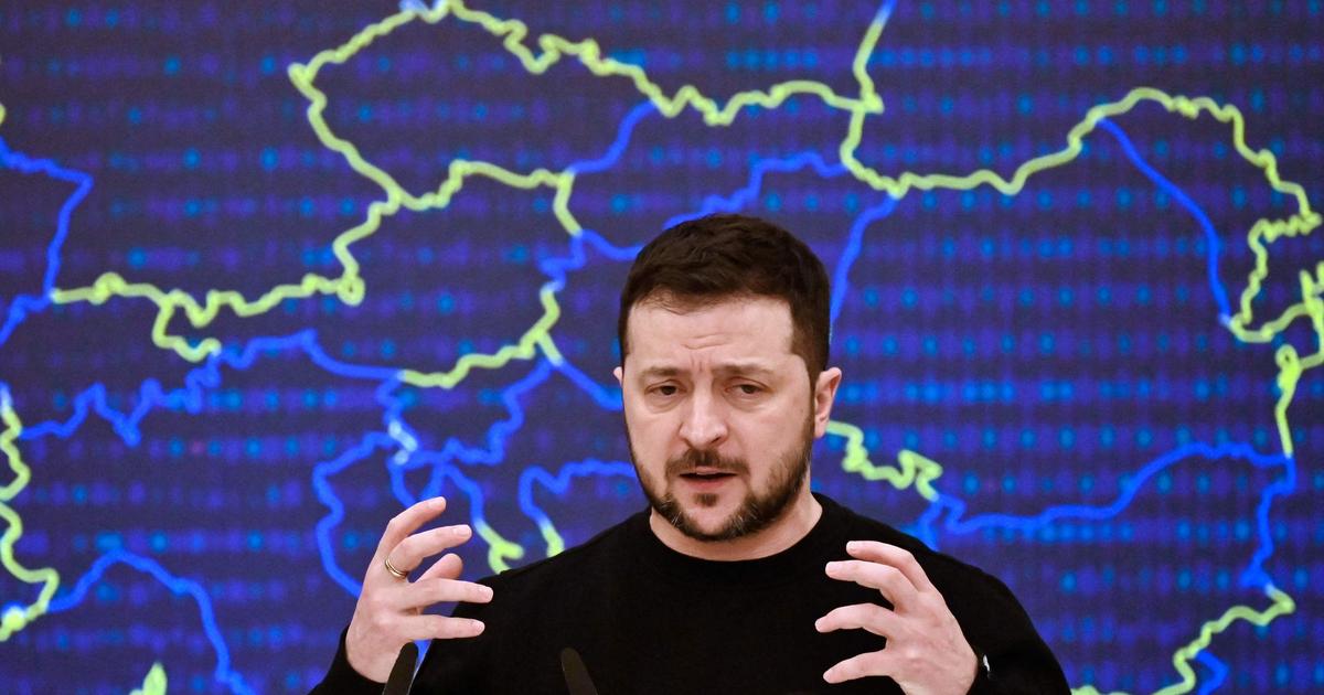 Guerre en Ukraine : la situation «se complique» sur le front, reconnaît Zelensky