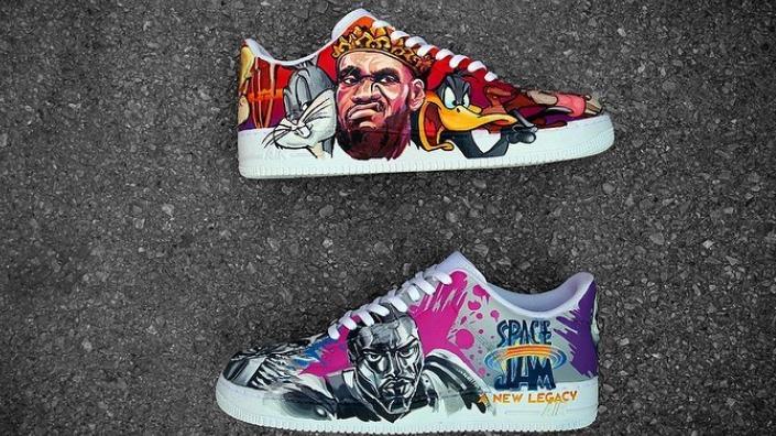 Dua Lipa, Lebron James, Ronaldo… the sneakers of the stars customized by an artist from Skopje