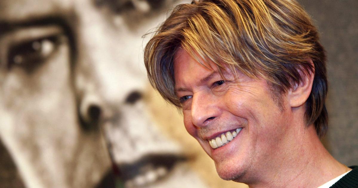 The David Bowie archive transferred to the Victoria & Albert Museum in London