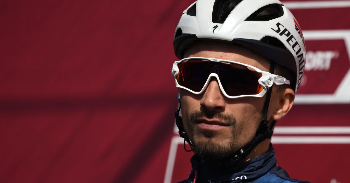 Alaphilippe finishes second in the 4th stage of the Tirreno-Adriatico behind Roglic