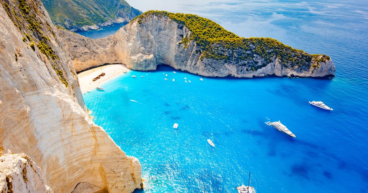 In Greece, One Of The Most Beautiful Bays In The World Will Be Closed 