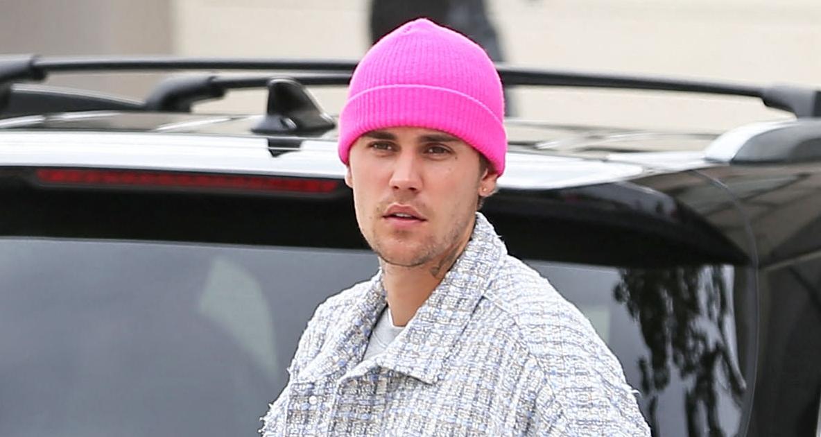With paralysis of half of his face, Justin Bieber reassures his fans
