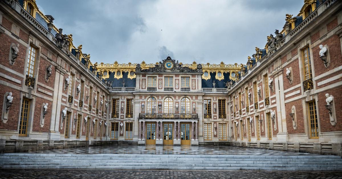 the Palace of Versailles and the Eiffel Tower closed