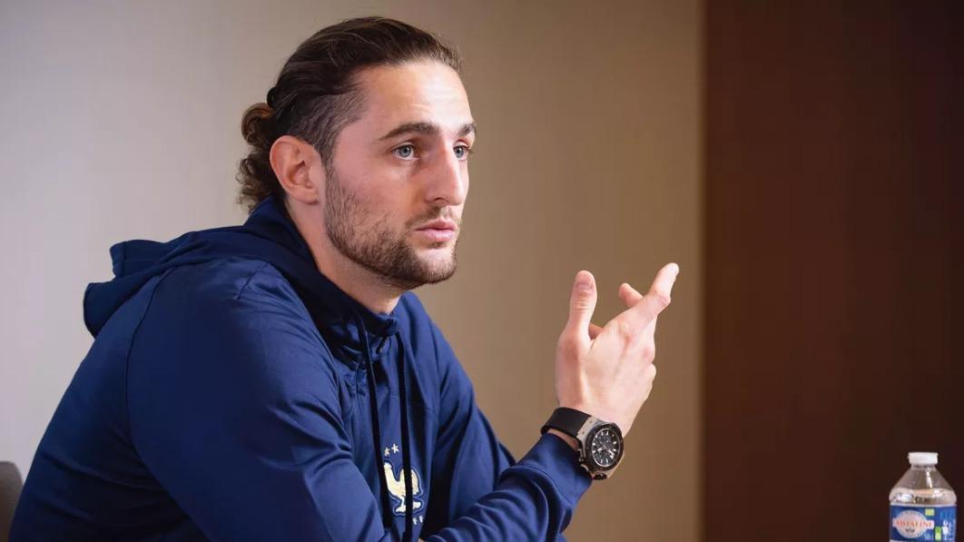 Adrien Rabiot does not close the door to a return to PSG