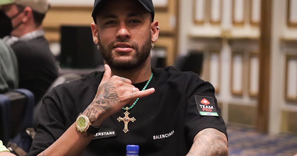 Foot : Neymar hilare après avoir perdu un million d'euros au casino en ligne