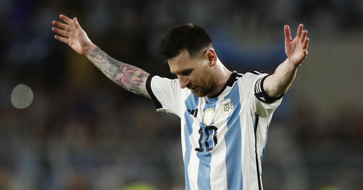 Football: un triplé de Messi prolonge la fête des champions du monde argentins