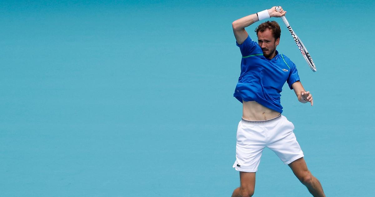 Medvedev easily reaches the semi-finals in Miami