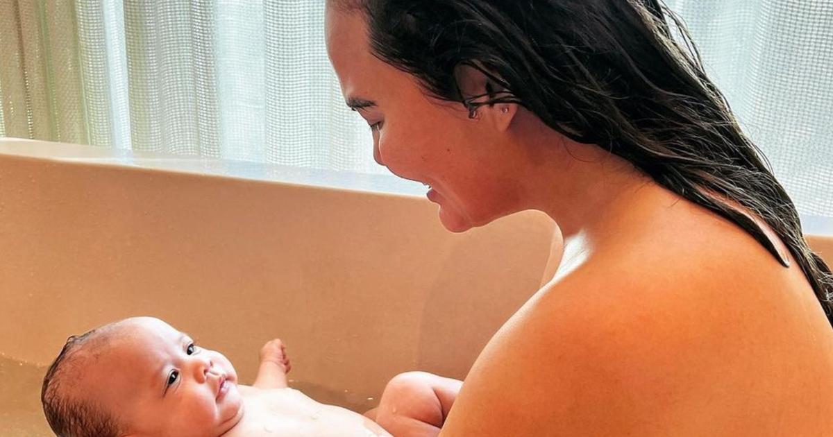 “Saggy breasts and lifelong scars.”  Chrissy Teigen posted a photo of her postpartum body in the bathroom