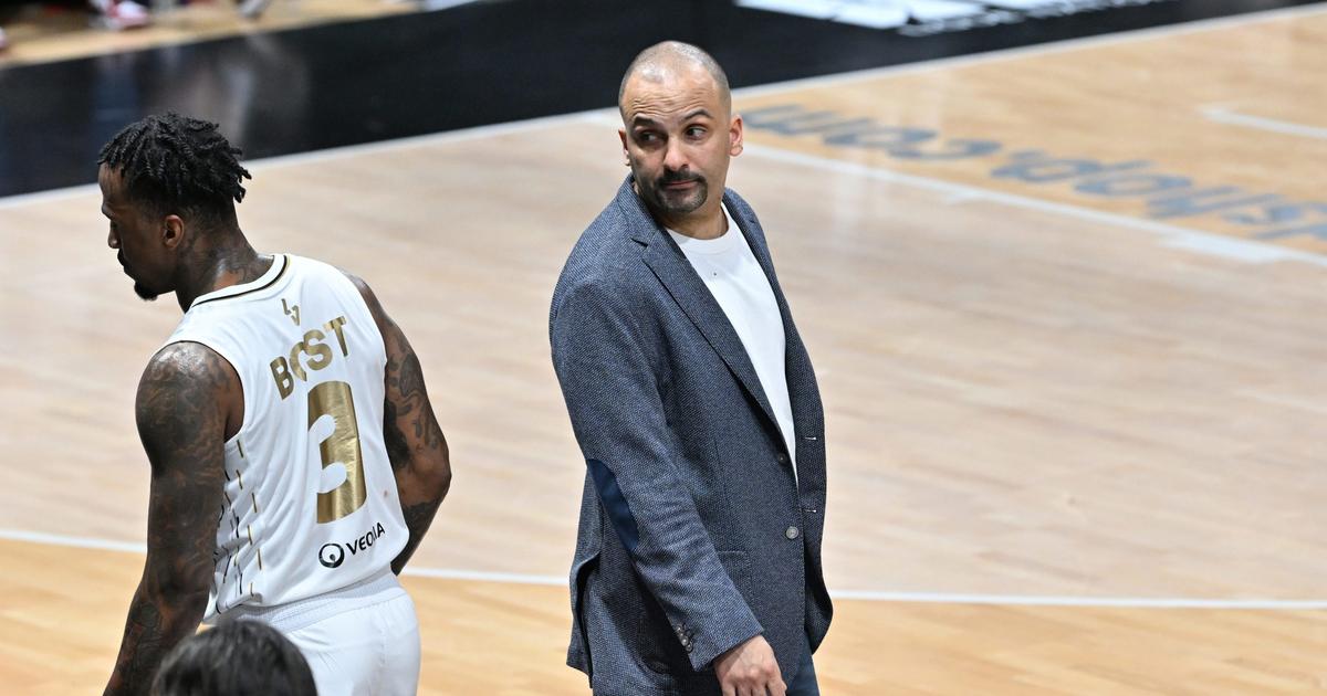 Basket l'Asvel enfonce Limoges Crumpe