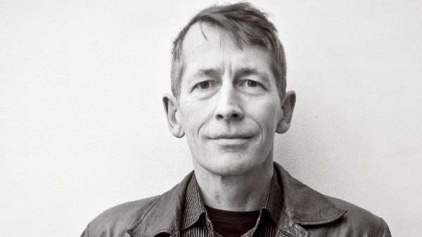 La vie bouleversée de l'écrivain Chris de Stoop, emportée par l ...