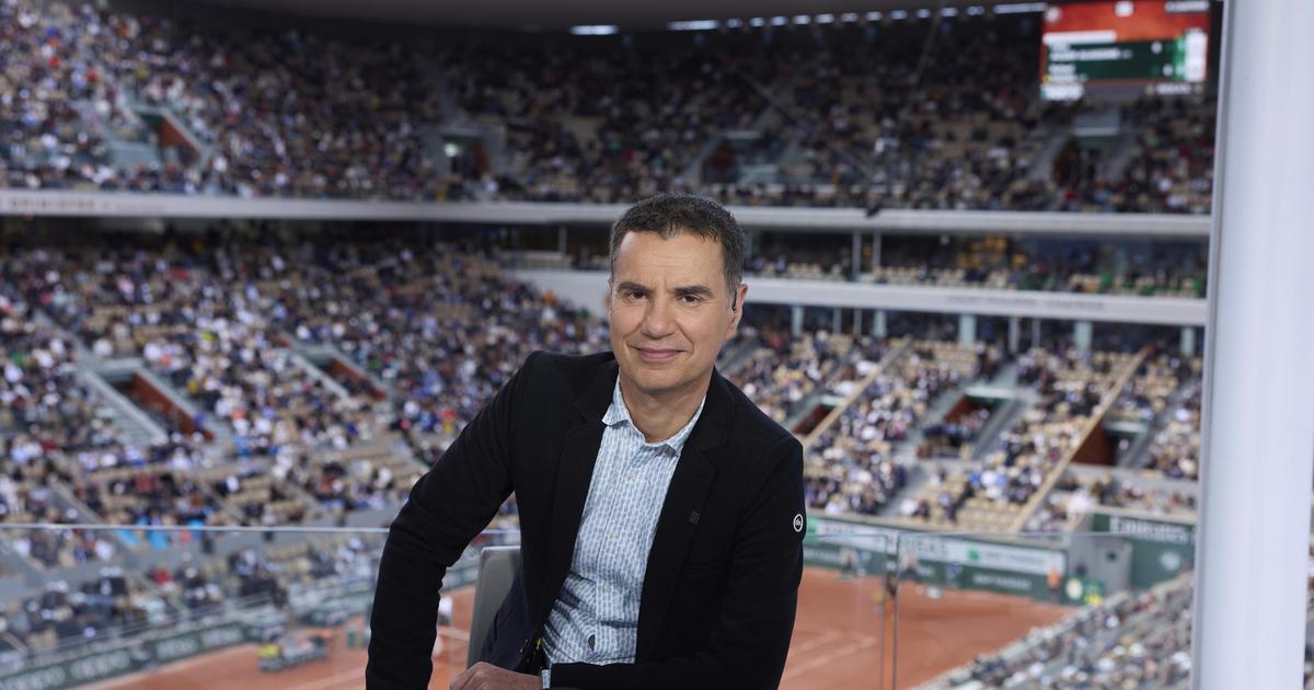 «Avec Rafael Nadal, on se fait la bise» : dans les pas de Laurent Luyat sur la terrasse de France Télévisions