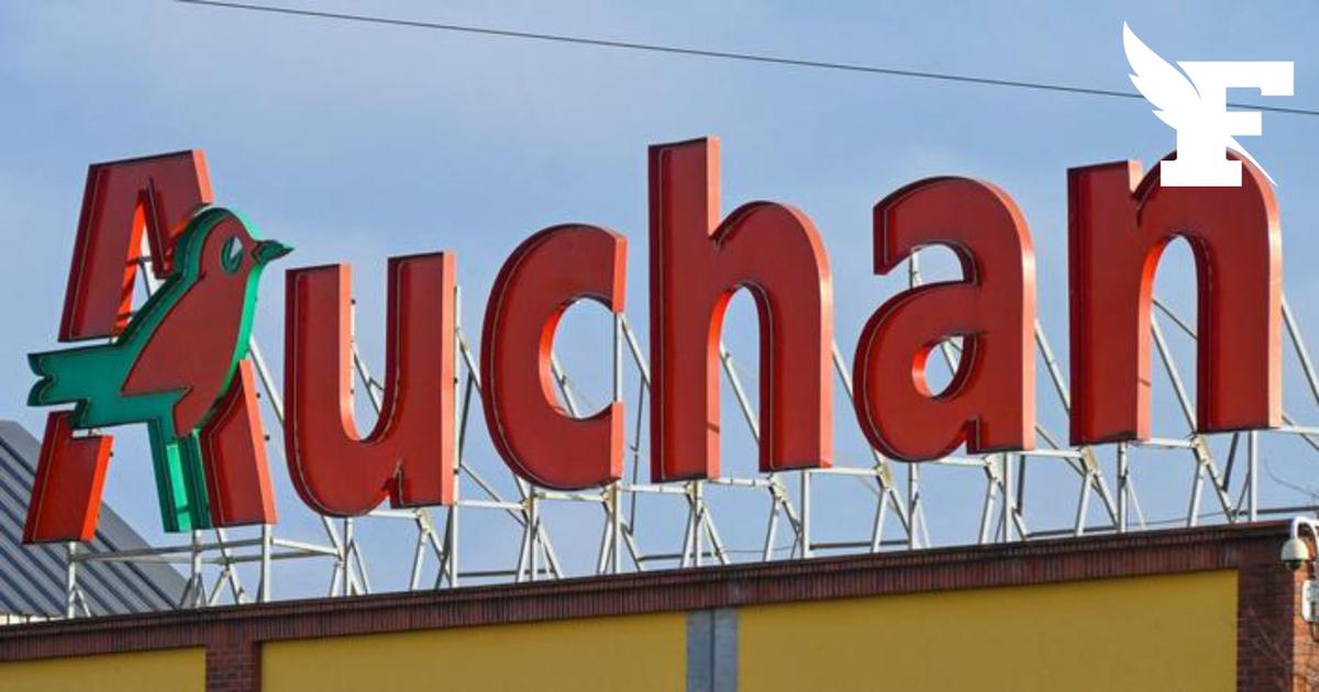 Hauts-de-France : un vendeur d'Auchan mis à pied pour avoir chanté trop fort