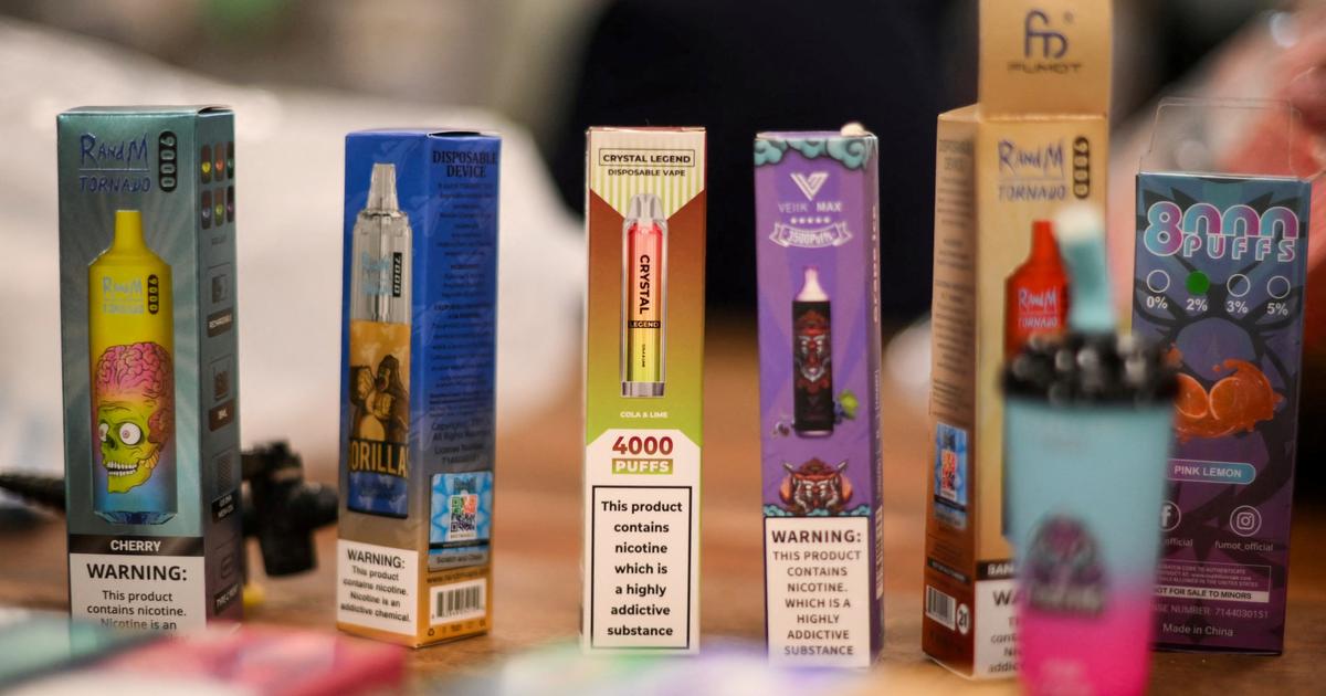 vape nouvelle zélande 🚨𝐃𝐈𝐃 𝐘𝐎𝐔 𝐊𝐍𝐎𝐖? 𝐓𝐡𝐞 𝐃𝐚𝐧𝐠𝐞𝐫𝐬 𝐨𝐟 𝐄-𝐂𝐢𝐠𝐚𝐫𝐞𝐭𝐭𝐞𝐬  (𝐕𝐚𝐩𝐞)🚨 Although often promoted as “safer than traditional cigarettes,”  e-cigarettes still harm the body in many ways. ⚠️ 1. Health Risks Most vapes  contain nicotine,