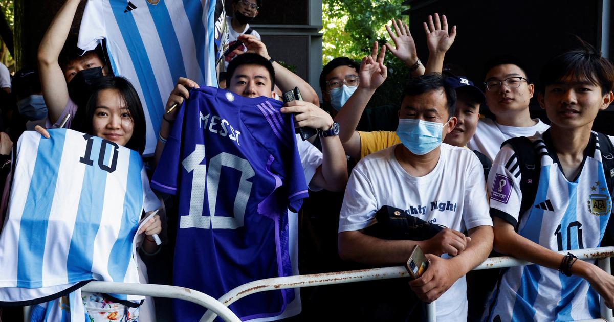 Arrival in China worthy of a rock star for Lionel Messi