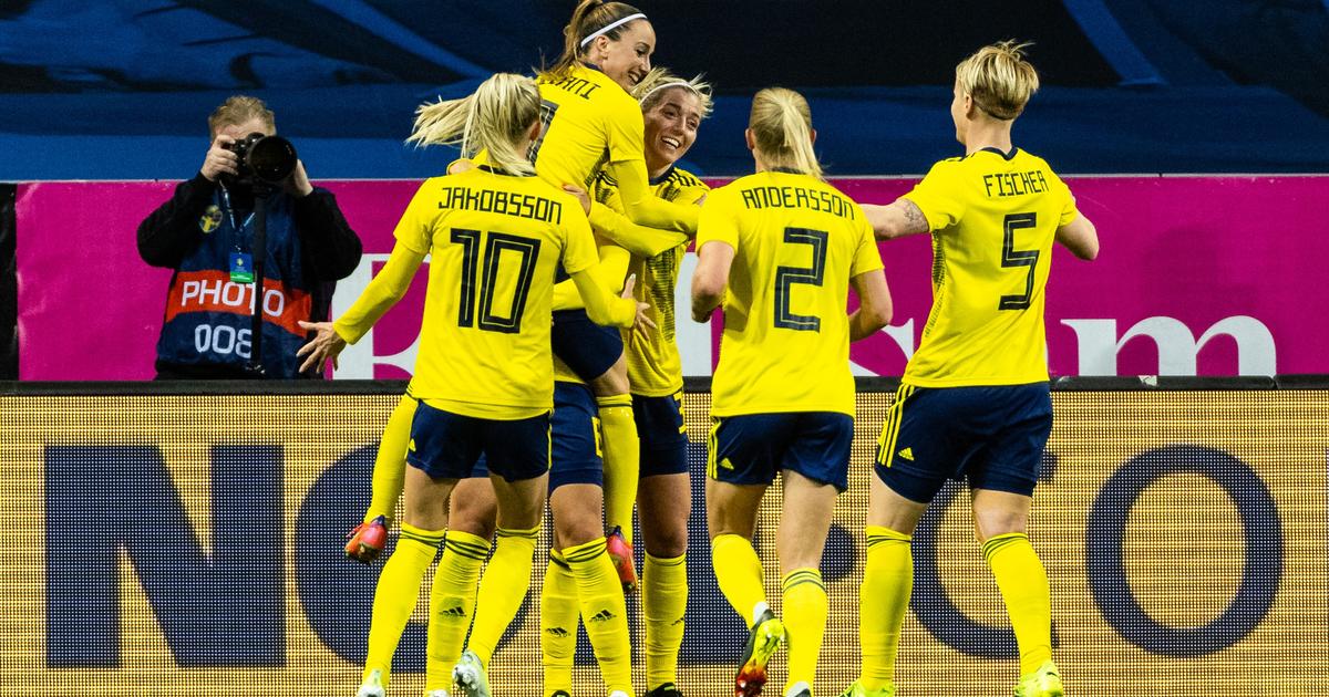 I Had To Pull Down My Panties Swedish Footballers Forced To Show Off Their Vaginas At 2011 5714