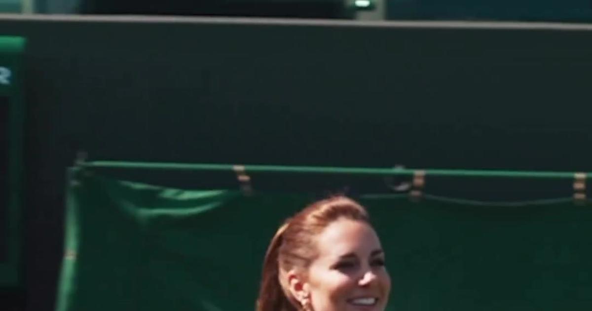 Pleated skirt and polo neck.  Kate Middleton’s retro tennis outfit alongside Roger Federer