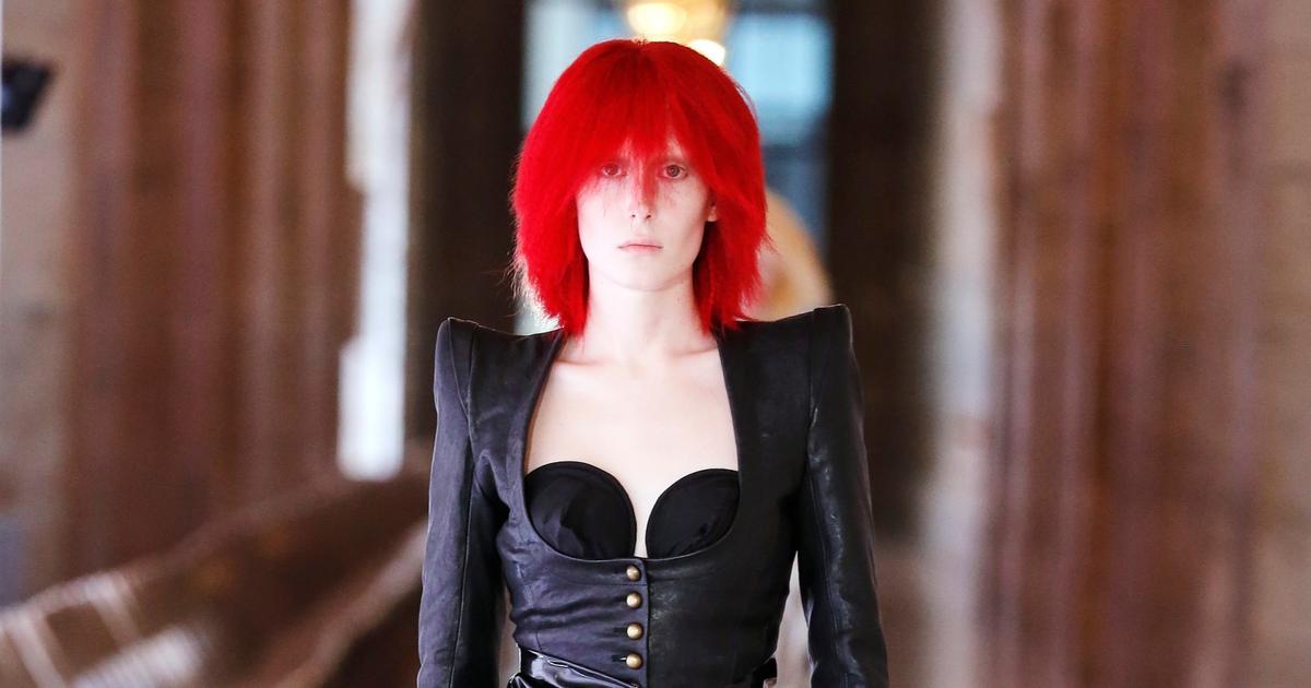 Marc Jacobs’ Express Show: Challenging Fashion Norms in Just 180 Seconds