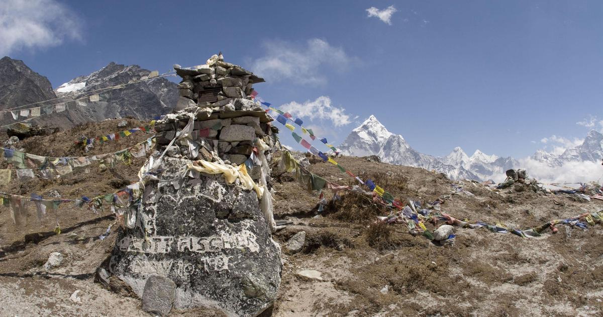Exhaustion, dementia, hypothermia eight climbers died on Everest in