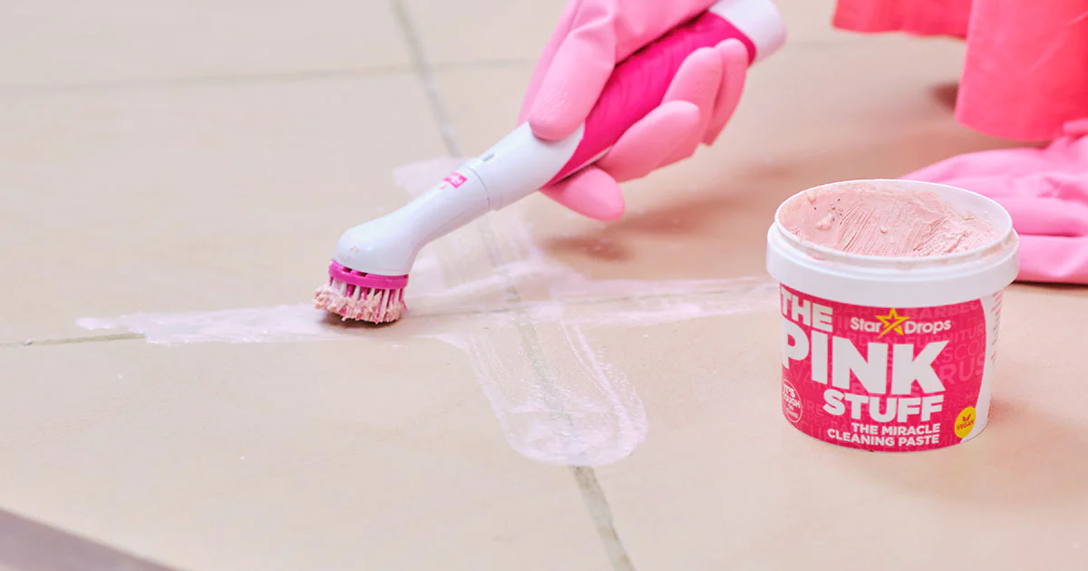 The Pink Stuff, ce produit de nettoyage supposé magique dont tout le monde  parle