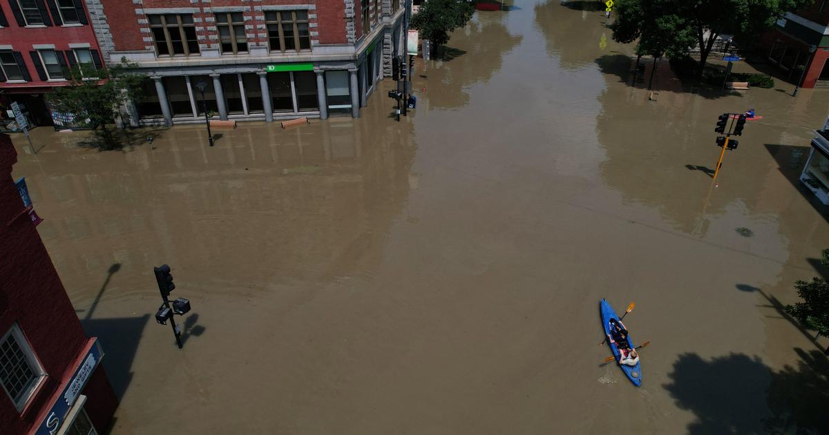 Northeastern United States hit by “historic” floods