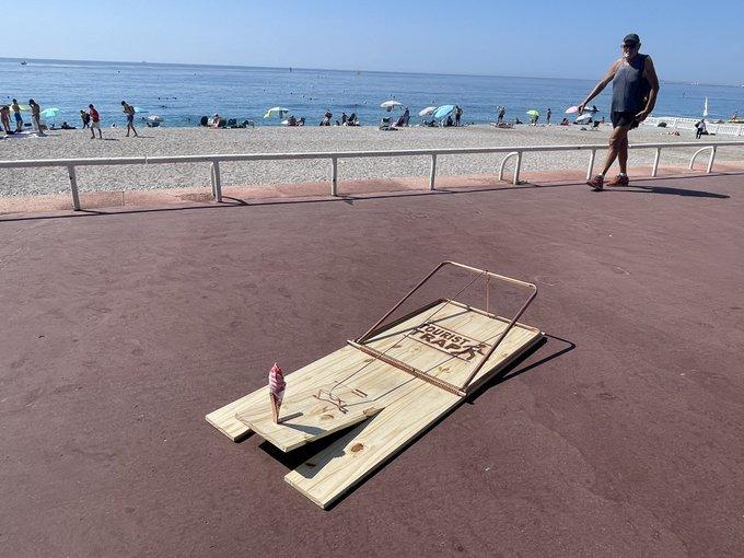 À Nice : Des pièges à souris géants pour attraper les touristes