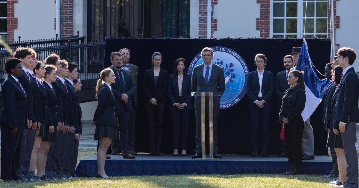 Sur le tournage de la fiction L'école des espions pour France 2